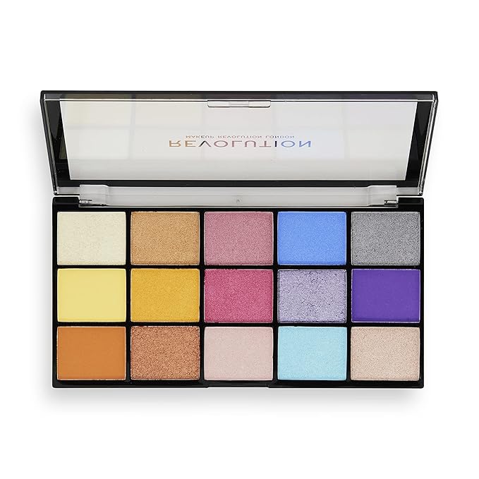 Makeup Revolution, Reloaded, Eyeshadow Palette, Spirited Love, 15 Shades, 16.5g